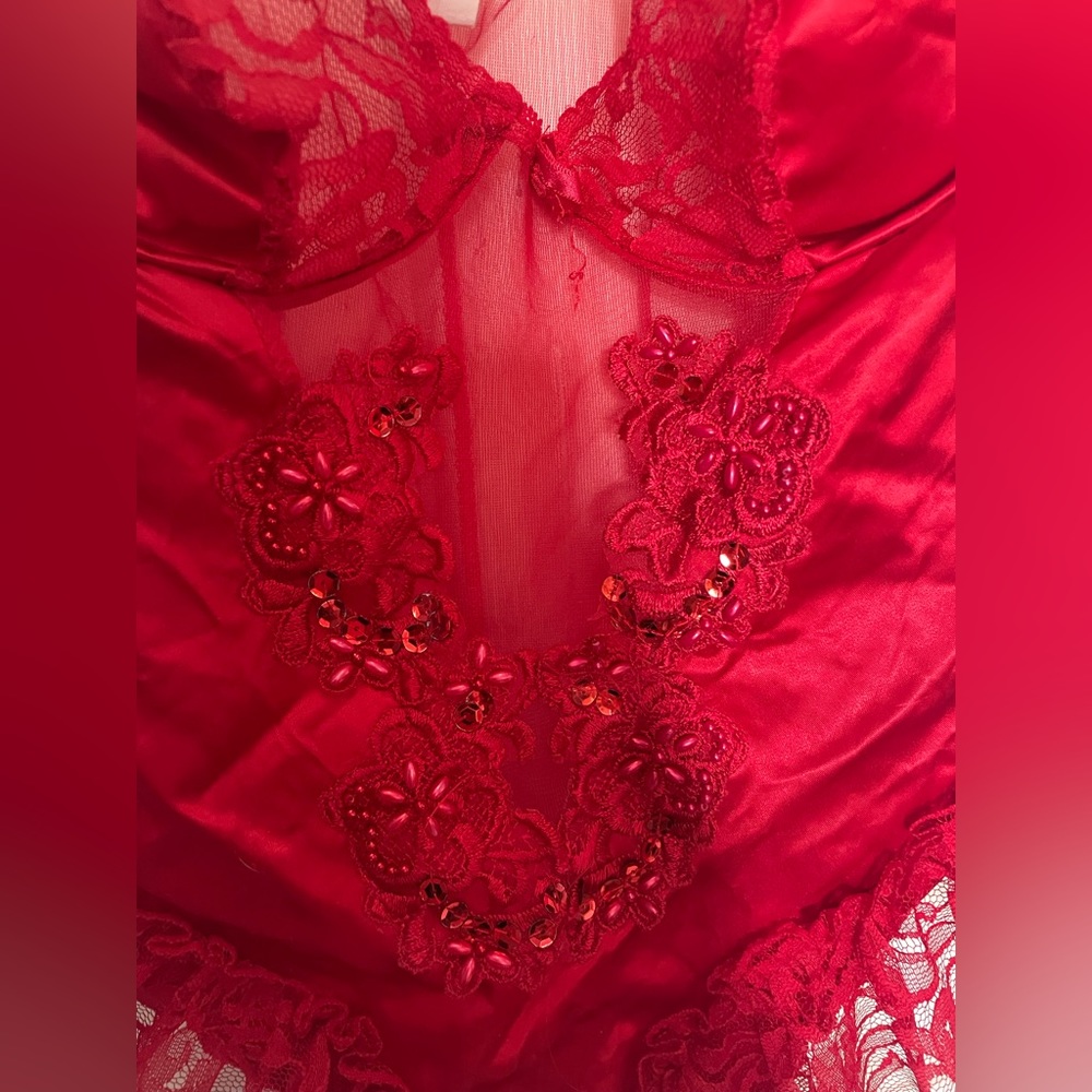 fredericks of hollywood red beaded lingerie - Picture 5 of 7